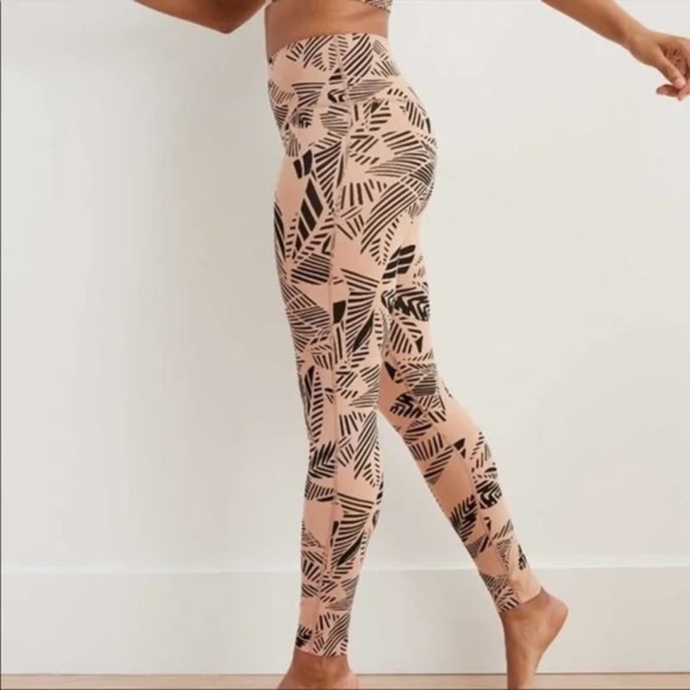 Aerie Move Printed High Waisted 7/8 Leggings